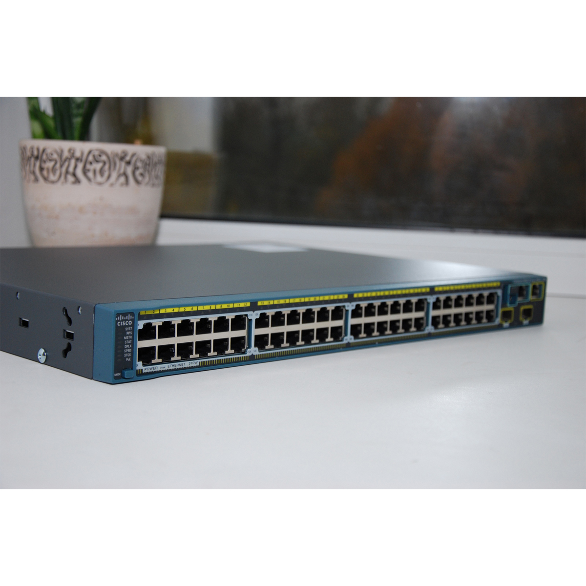 سوئیچ شبکه 48 پورت + 2 پورت +SFP با 24 پورت PoE سیسکو مدل WS-C2960S-48LPD-L-2
